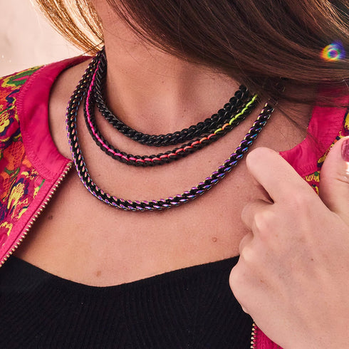 Noir x Argent Licorne | Chaîne de blé Gaia | Collier ras du cou